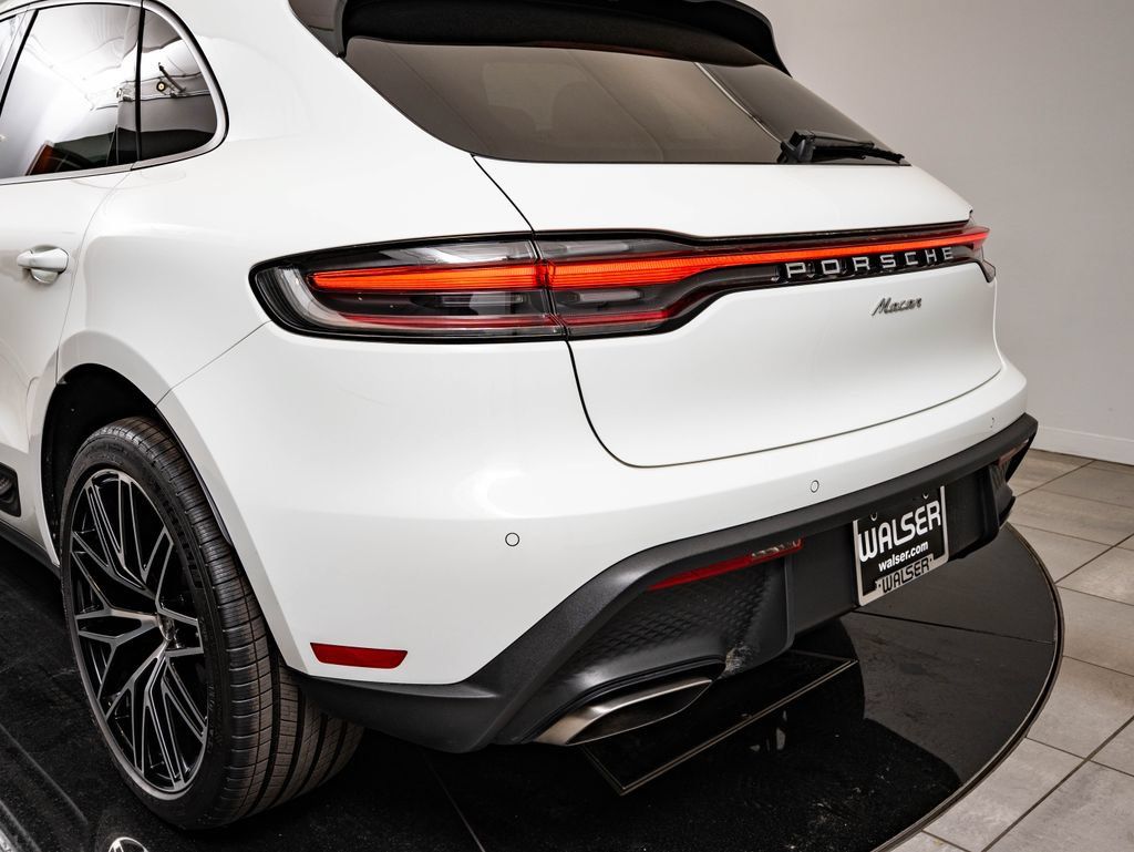 Certified 2026 Porsche Macan AWD/4WD image 20