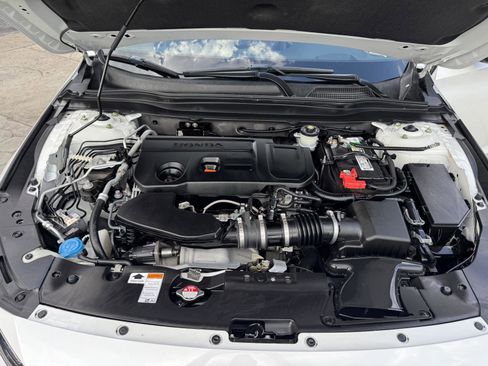 Used 2021 Honda Accord Touring image 18
