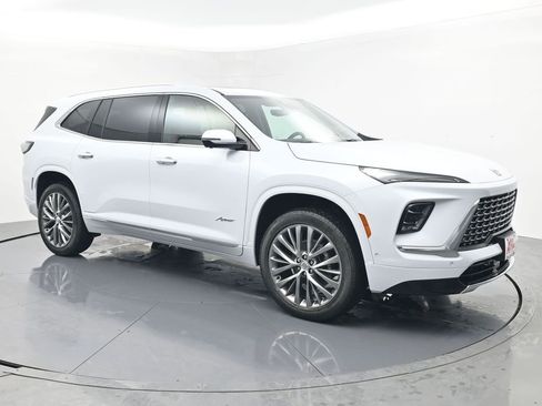 New 2026 Buick Enclave Avenir w/ Super Cruise Package image 7