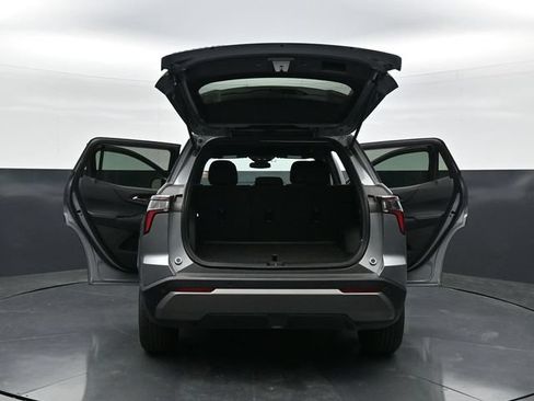 Used 2025 Chevrolet Equinox LT AWD/4WD image 46