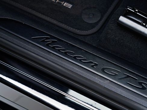 Used 2022 Porsche Macan GTS image 14