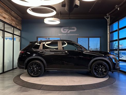 Used 2024 Honda HR-V Sport image 2