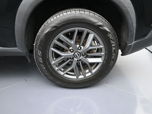 Used 2023 Nissan Rogue S FWD image 9