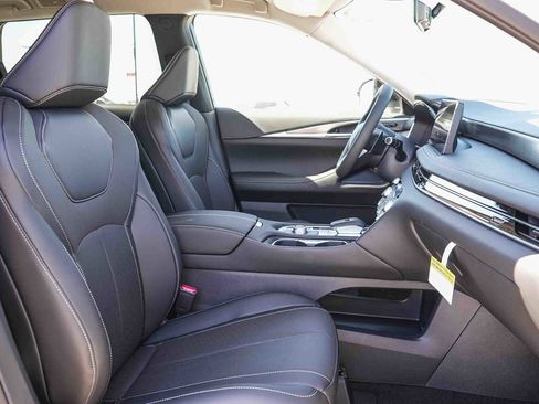 New 2026 INFINITI QX60 Pure image 18