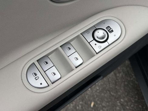 Used 2024 Hyundai Ioniq 5 SEL image 16