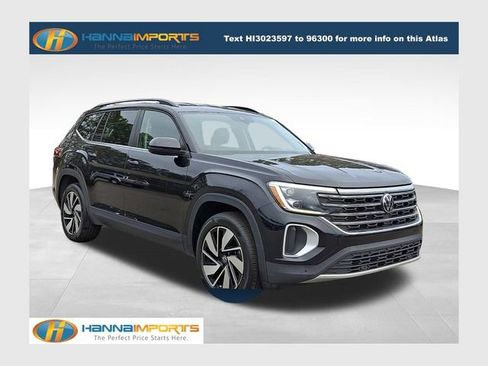Used 2024 Volkswagen Atlas SE image 1
