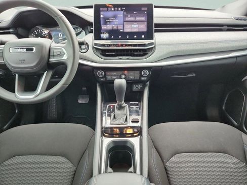 Used 2024 Jeep Compass Sport image 27