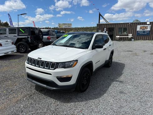 Used 2020 Jeep Compass Sport AWD/4WD image 2