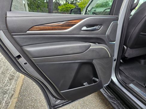 Used 2021 Cadillac Escalade Premium Luxury w/ LPO, Floor Liner Package AWD/4WD image 19