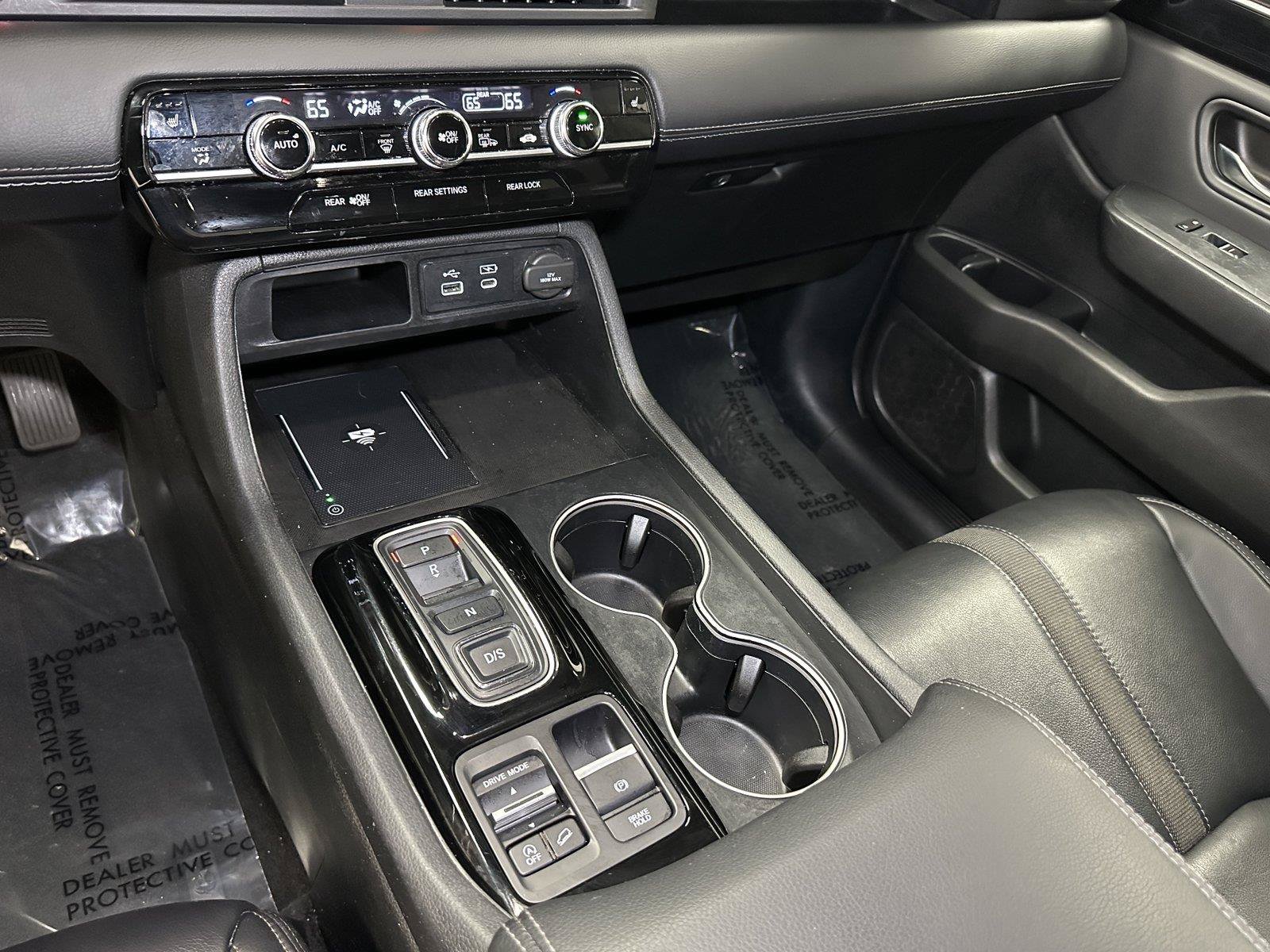Used 2025 Honda Pilot Touring image 29