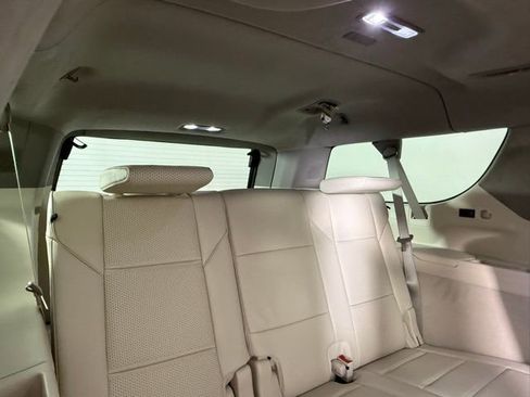 Used 2025 Cadillac Escalade ESV Sport Platinum AWD/4WD image 31