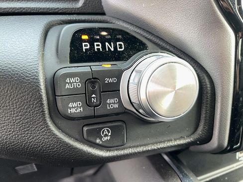 Used 2025 RAM 1500 Laramie image 25