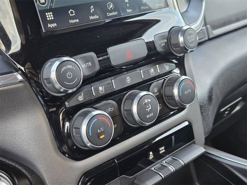 Used 2024 RAM 1500 Laramie image 21