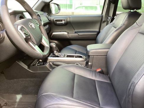 Certified 2023 Toyota Tacoma Limited image 5