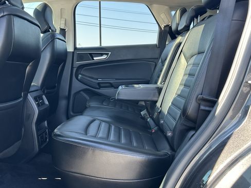 Used 2016 Ford Edge SEL w/ Equipment Group 201A FWD image 19