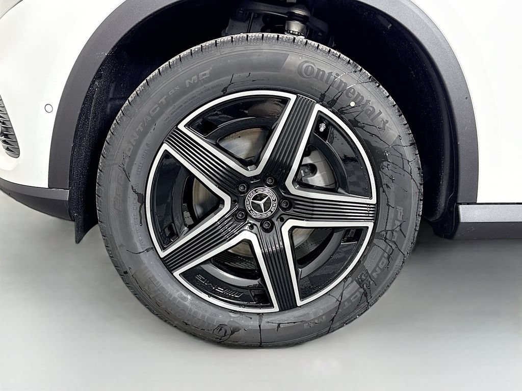 Certified 2026 Mercedes-Benz GLC 300 4MATIC image 32
