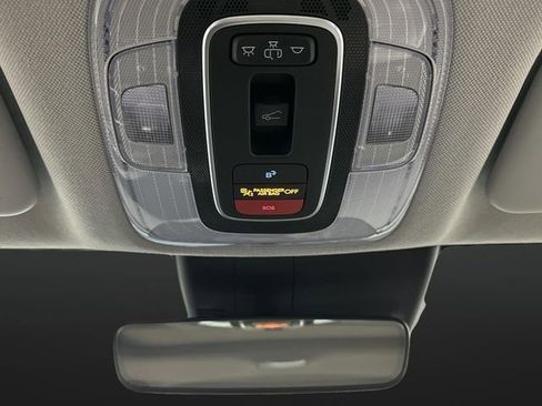 Used 2024 Hyundai Elantra Limited image 26