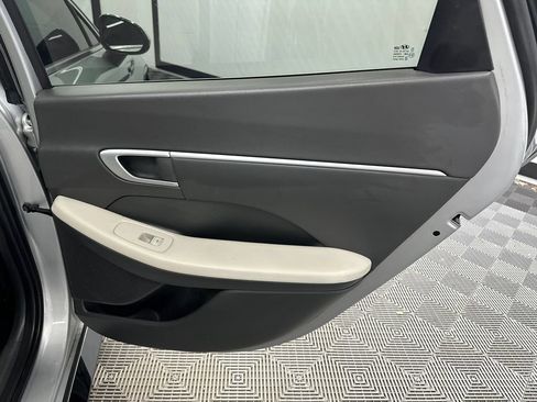 Used 2024 Hyundai Sonata SEL w/ Convenience Package FWD image 13