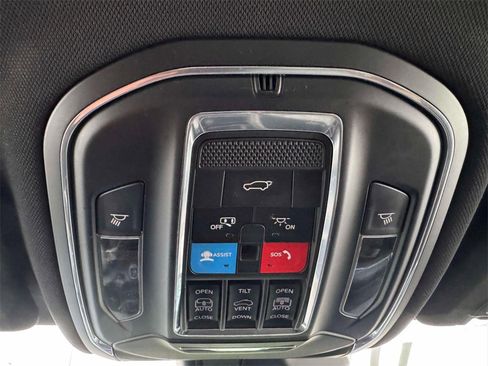 Used 2024 Jeep Grand Cherokee L Limited w/ Luxury Tech Group II image 27