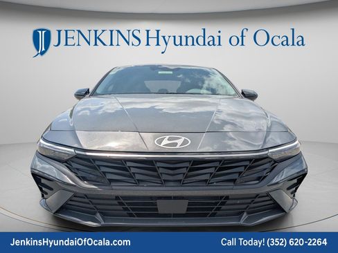 New 2026 Hyundai Elantra SEL Sport Premium FWD image 11