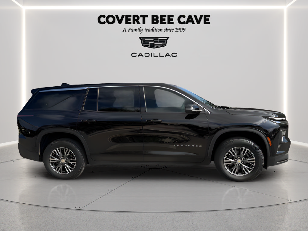 Used 2024 Chevrolet Traverse LS AWD/4WD image 13