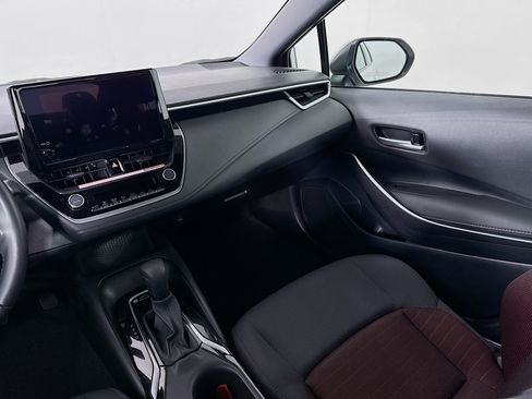 Certified 2025 Toyota Corolla SE FWD image 21
