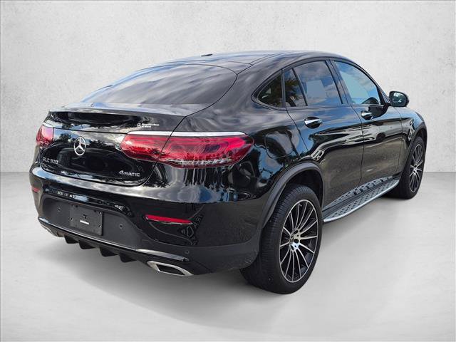 Used 2023 Mercedes-Benz GLC 300 4MATIC Coupe image 5