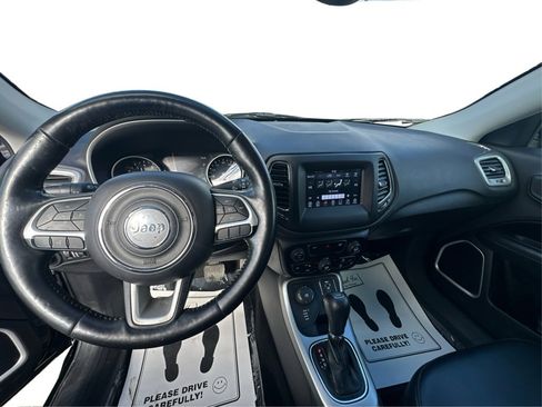 Used 2018 Jeep Compass Latitude w/ Popular Equipment Group image 32