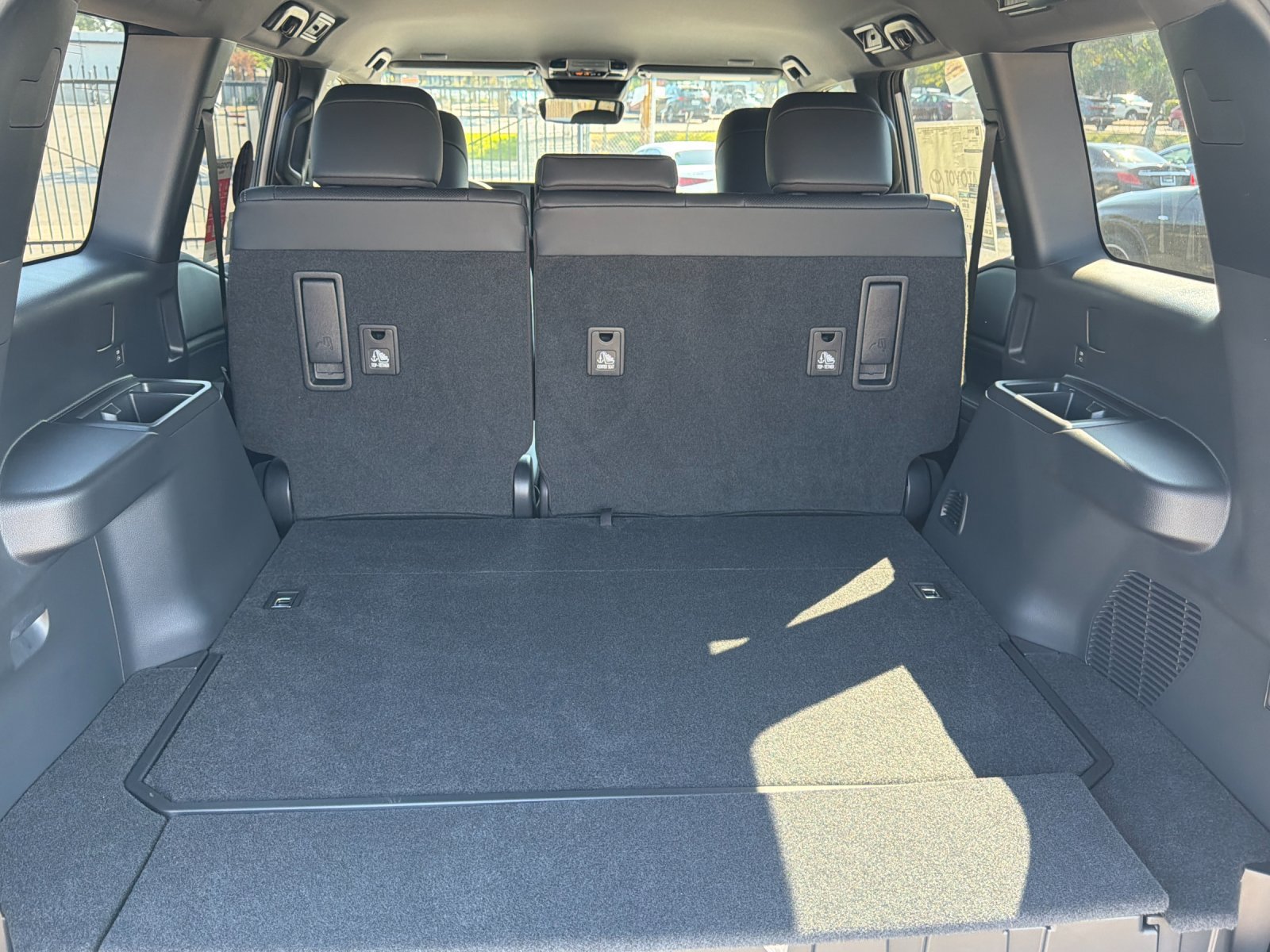 Used 2027 Toyota Land Cruiser AWD/4WD image 11
