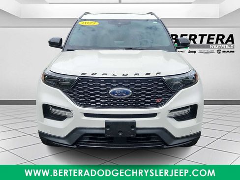 Used 2023 Ford Explorer ST w/ Equipment Group 401A AWD/4WD image 2