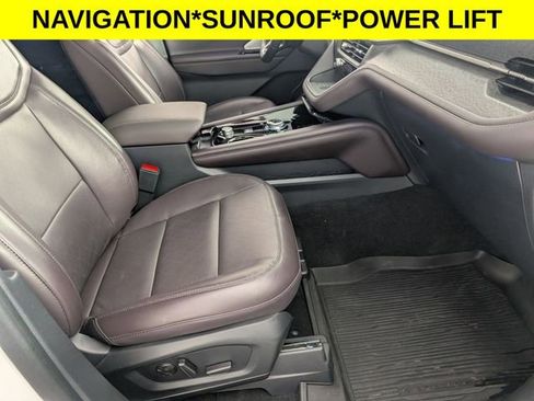 Used 2025 Ford Explorer Platinum RWD image 37