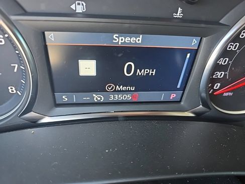Used 2024 GMC Terrain SLE w/ GMC Pro Grade Package AWD/4WD image 18