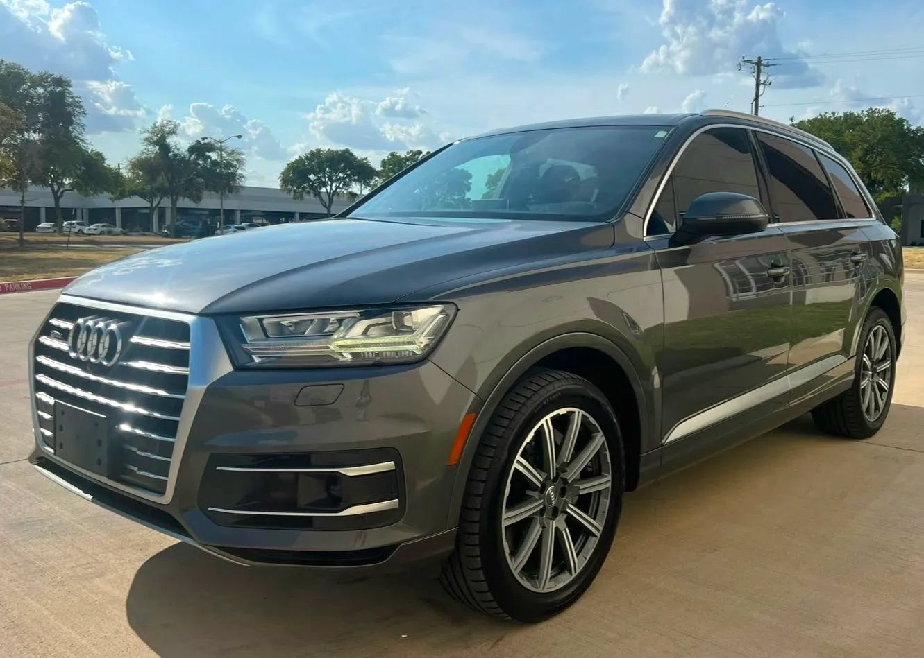 Used 2018 Audi Q7 3.0T Prestige AWD/4WD image 5