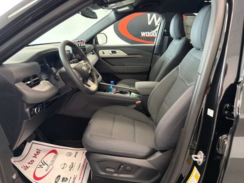 New 2027 Ford Explorer Active RWD image 11