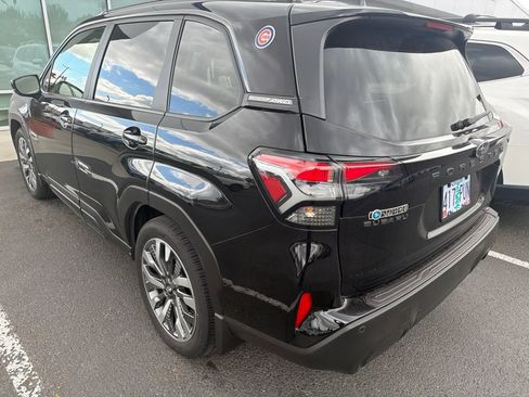 Used 2025 Subaru Forester Touring w/ Popular Package - Touring AWD/4WD image 5