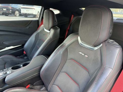 Used 2019 Chevrolet Camaro ZL1 RWD image 13