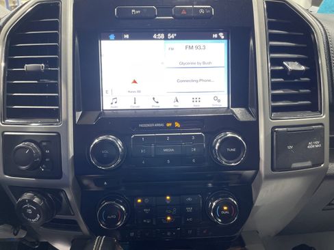 Used 2017 Ford F150 Lariat image 23