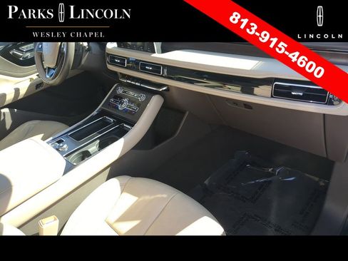 Certified 2022 Lincoln Aviator Reserve w/ Elements Package Plus image 10