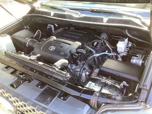 Used 2021 Toyota Tundra SR5 w/ SR5 Upgrade Package image 20