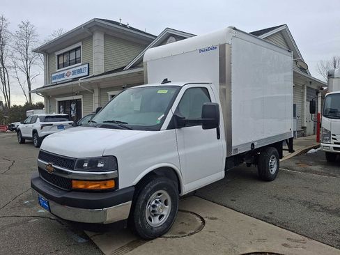 New 2026 Chevrolet Express 3500 w/ Power Convenience Package image 3