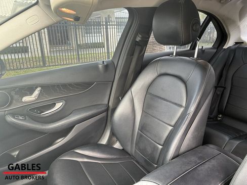 Used 2017 Mercedes-Benz C 300 Sedan image 18