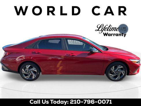 Used 2025 Hyundai Elantra Sport FWD image 8