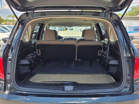Used 2017 Honda Pilot EX image 9