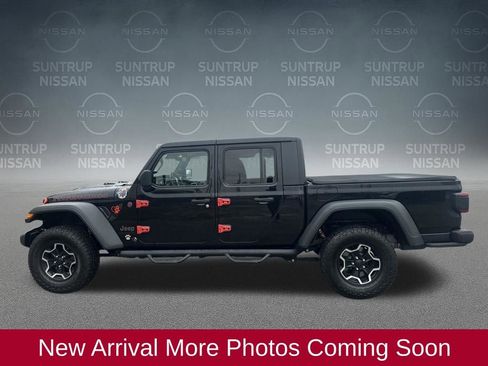 Used 2020 Jeep Gladiator Rubicon w/ Dual Top Group image 3