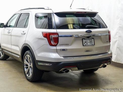 Used 2018 Ford Explorer Limited image 7
