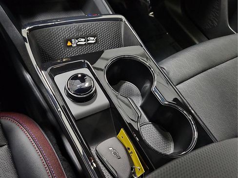 Used 2026 Chevrolet Equinox RS FWD image 10