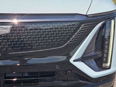 New 2026 Cadillac Lyriq Sport AWD/4WD image 10