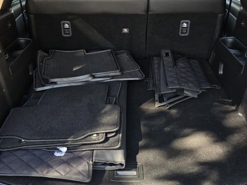 Used 2025 MAZDA CX-70 Plug-In Hybrid w/ Premium Pkg image 12