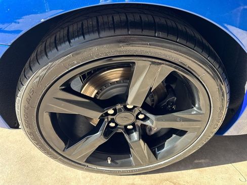 Used 2017 Chevrolet Camaro SS RWD image 32