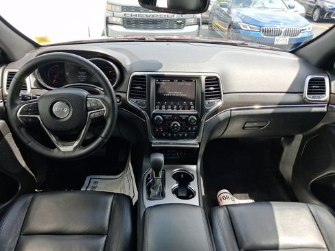 Used 2018 Jeep Grand Cherokee Limited AWD/4WD image 12